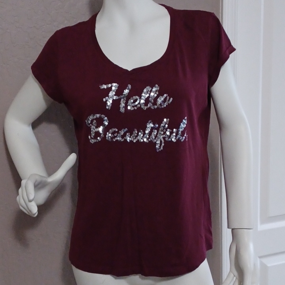 - Woman shirt - Picture 2 of 2